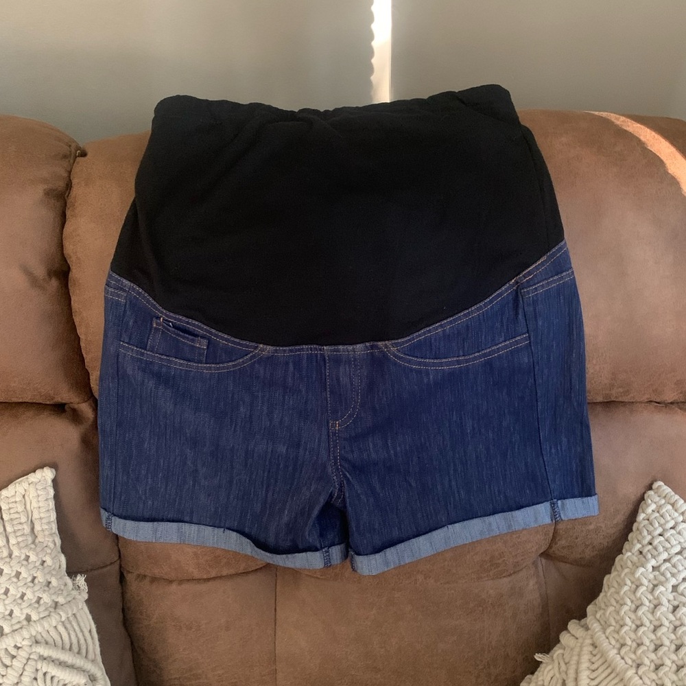BHome Women’s Maternity Shorts Size M